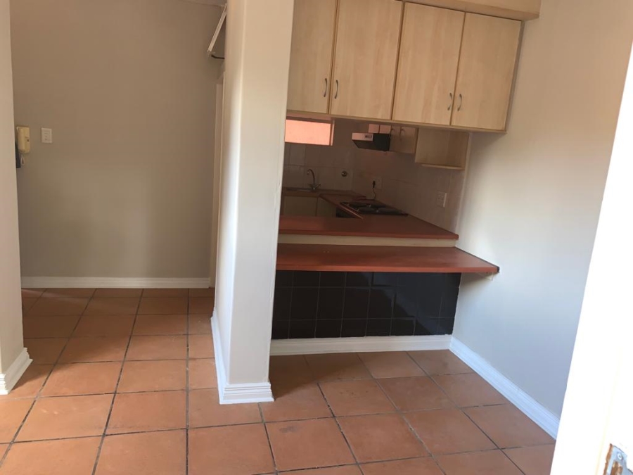 To Let 1 Bedroom Property for Rent in Essenwood KwaZulu-Natal