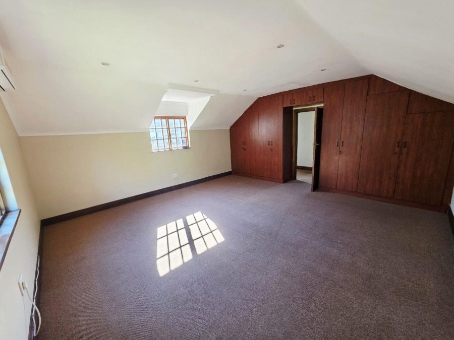To Let 4 Bedroom Property for Rent in Hillcrest KwaZulu-Natal