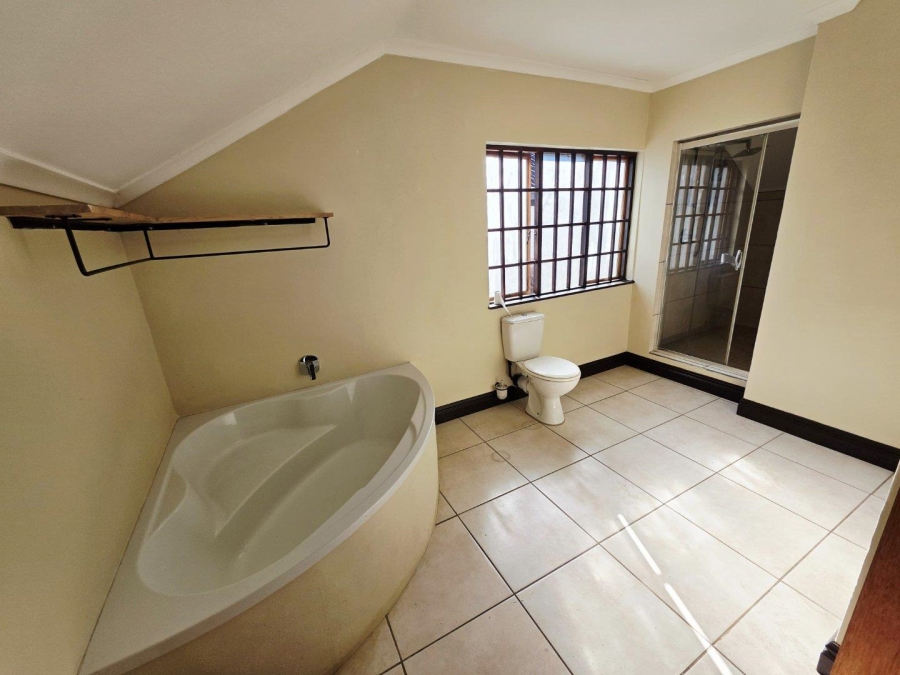 To Let 4 Bedroom Property for Rent in Hillcrest KwaZulu-Natal