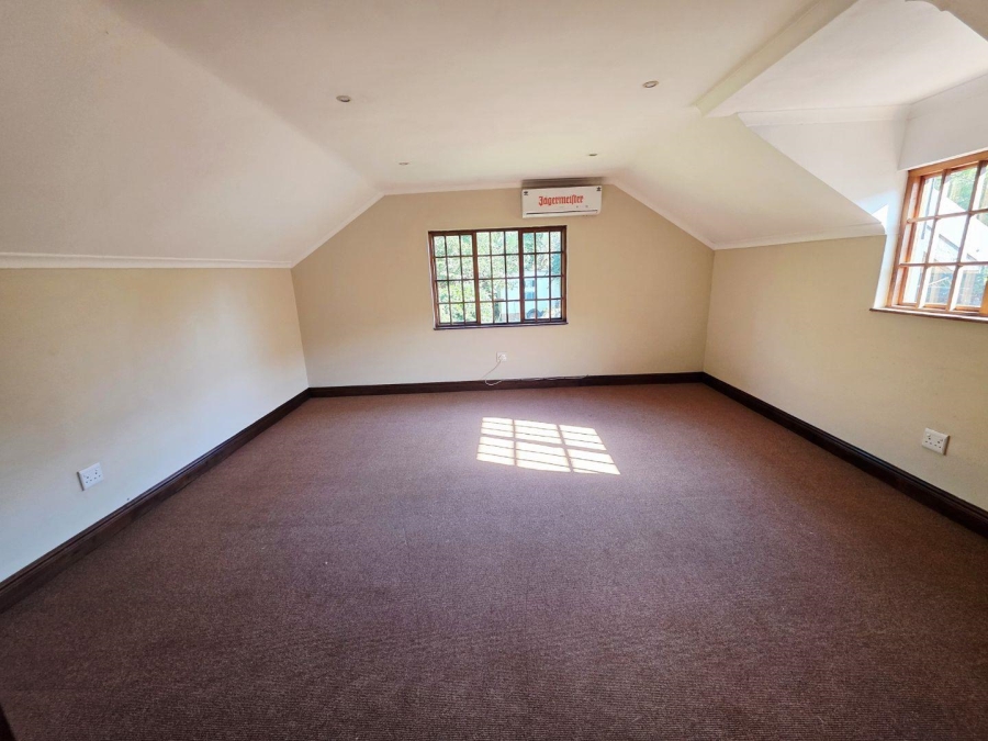 To Let 4 Bedroom Property for Rent in Hillcrest KwaZulu-Natal