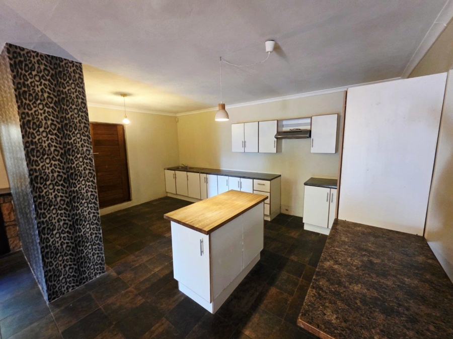 To Let 4 Bedroom Property for Rent in Hillcrest KwaZulu-Natal