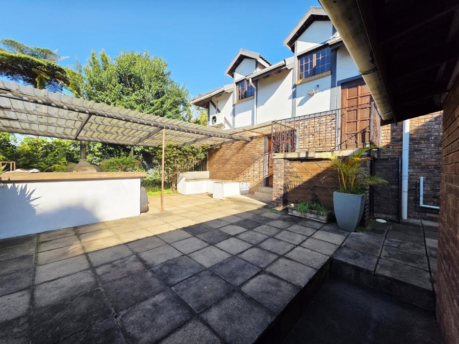 To Let 4 Bedroom Property for Rent in Hillcrest KwaZulu-Natal