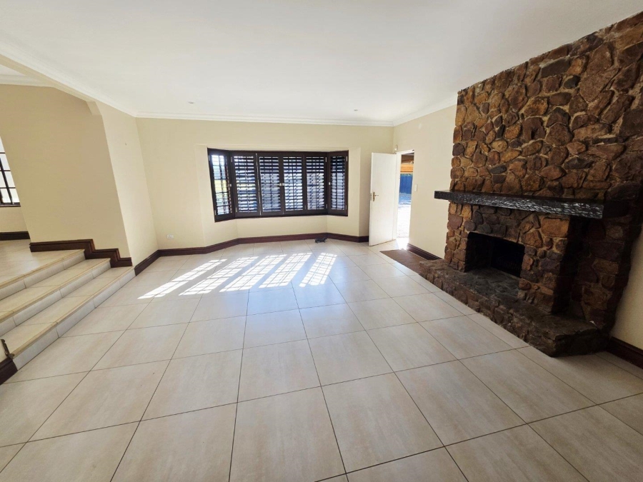 To Let 4 Bedroom Property for Rent in Hillcrest KwaZulu-Natal
