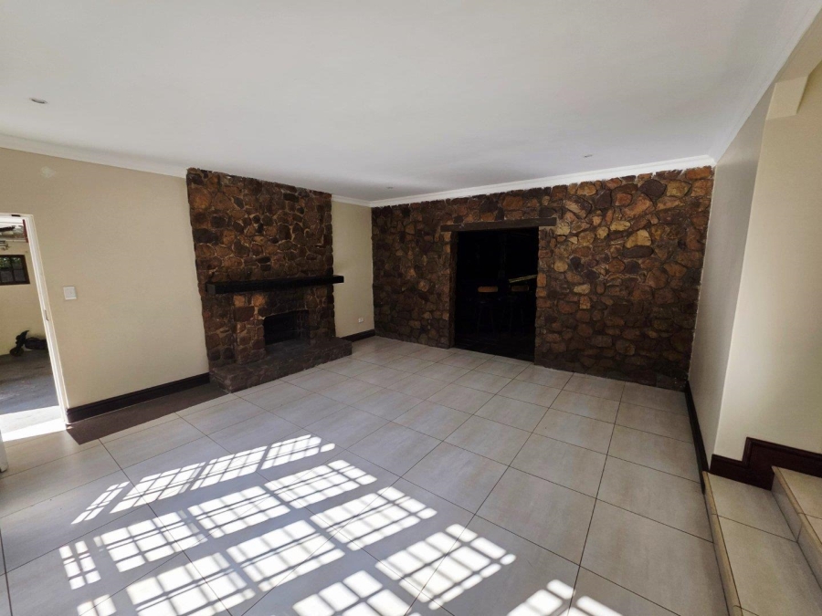 To Let 4 Bedroom Property for Rent in Hillcrest KwaZulu-Natal
