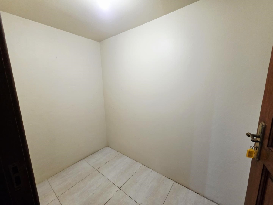 To Let 4 Bedroom Property for Rent in Hillcrest KwaZulu-Natal