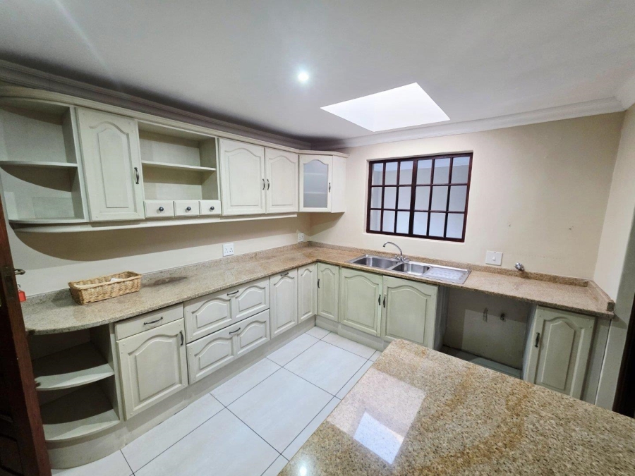 To Let 4 Bedroom Property for Rent in Hillcrest KwaZulu-Natal