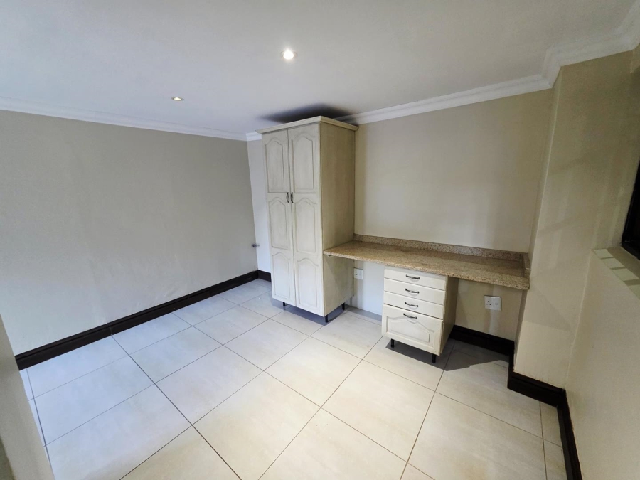 To Let 4 Bedroom Property for Rent in Hillcrest KwaZulu-Natal