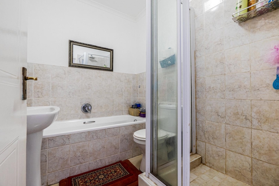 3 Bedroom Property for Sale in Amanzimtoti KwaZulu-Natal