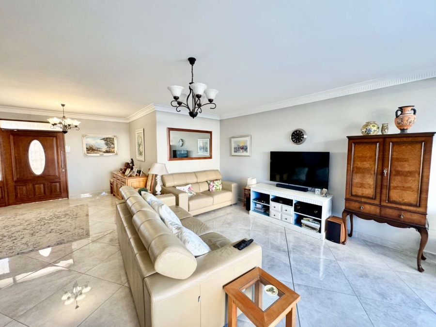 To Let 2 Bedroom Property for Rent in Umhlanga KwaZulu-Natal