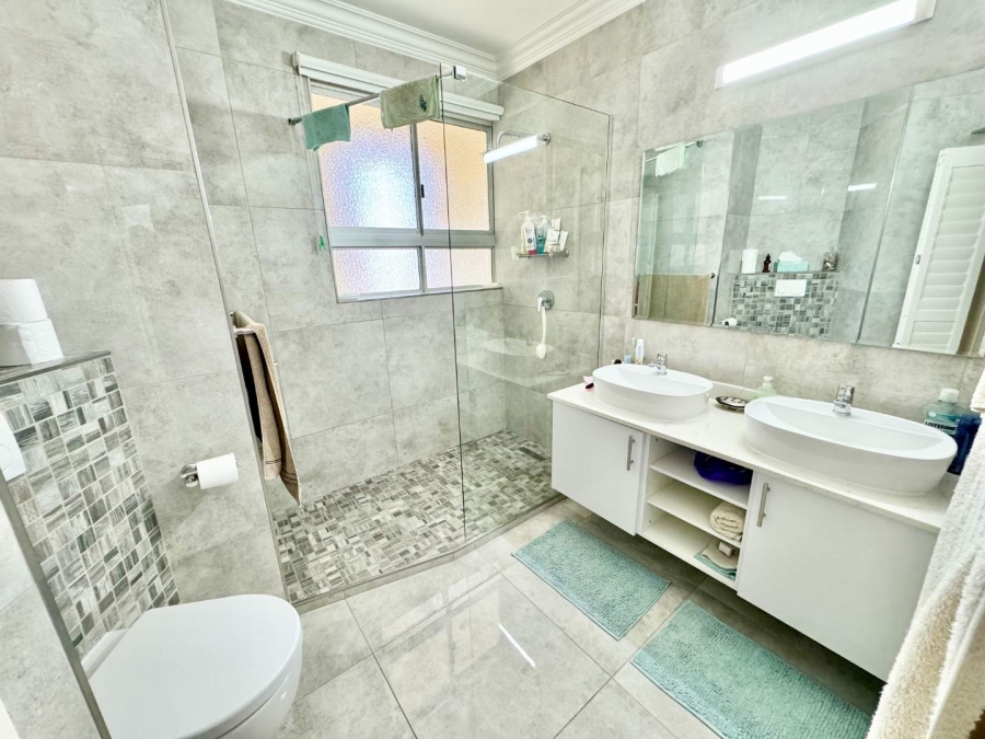 To Let 2 Bedroom Property for Rent in Umhlanga KwaZulu-Natal