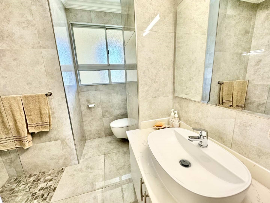 To Let 2 Bedroom Property for Rent in Umhlanga KwaZulu-Natal