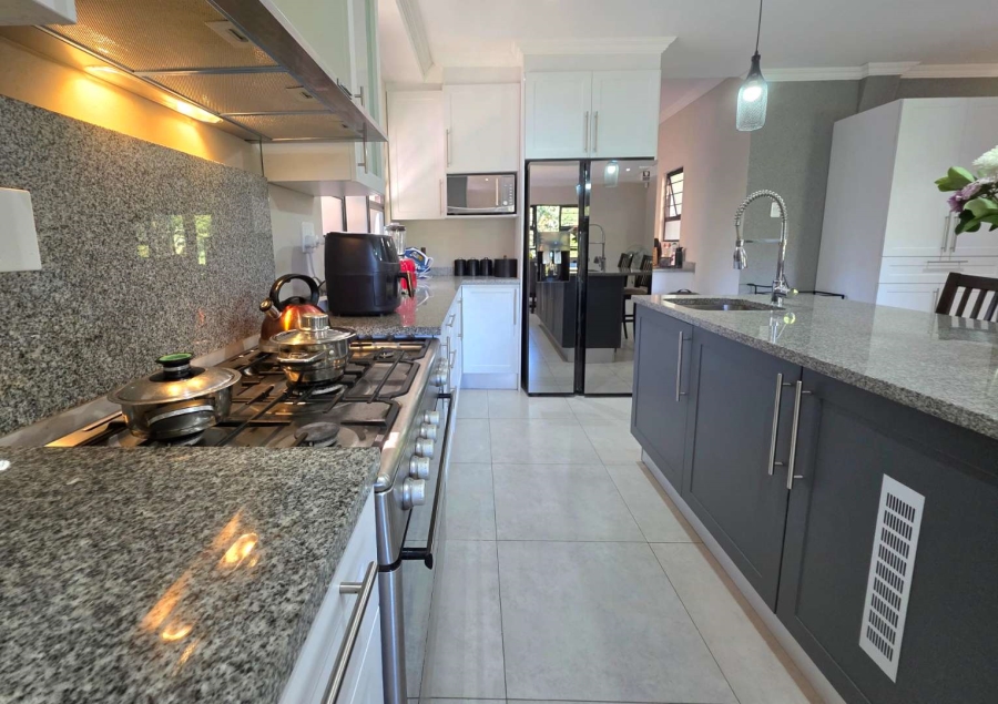 4 Bedroom Property for Sale in Forest Hills KwaZulu-Natal