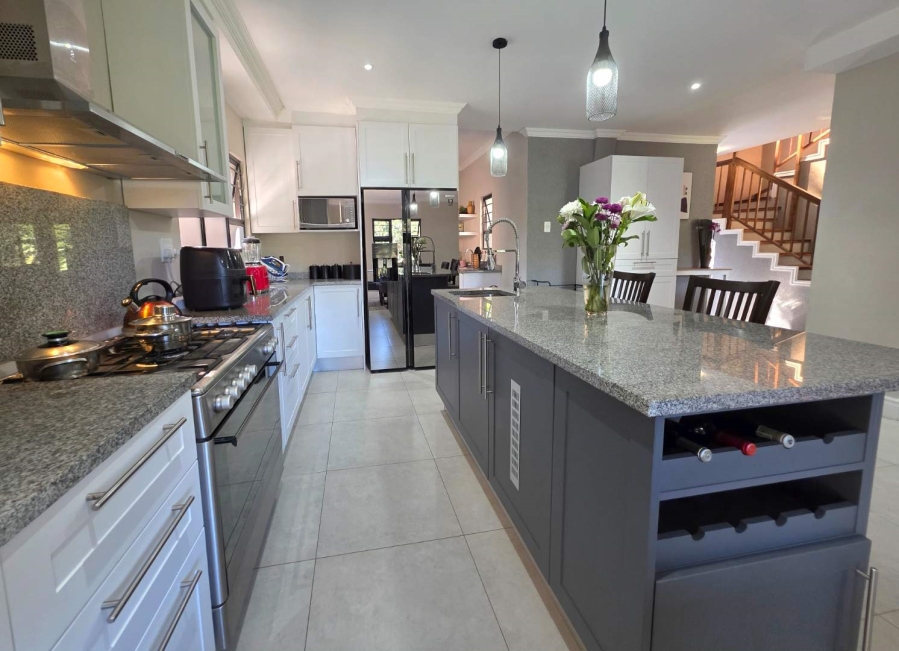 4 Bedroom Property for Sale in Forest Hills KwaZulu-Natal
