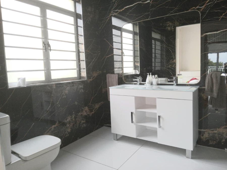 4 Bedroom Property for Sale in Athlone KwaZulu-Natal