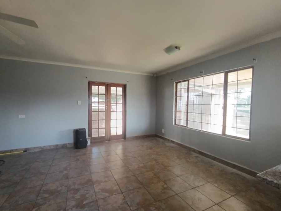 To Let 3 Bedroom Property for Rent in Northdene KwaZulu-Natal