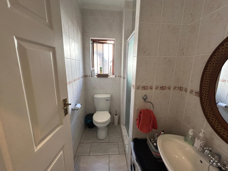 To Let 2 Bedroom Property for Rent in Le Domaine KwaZulu-Natal
