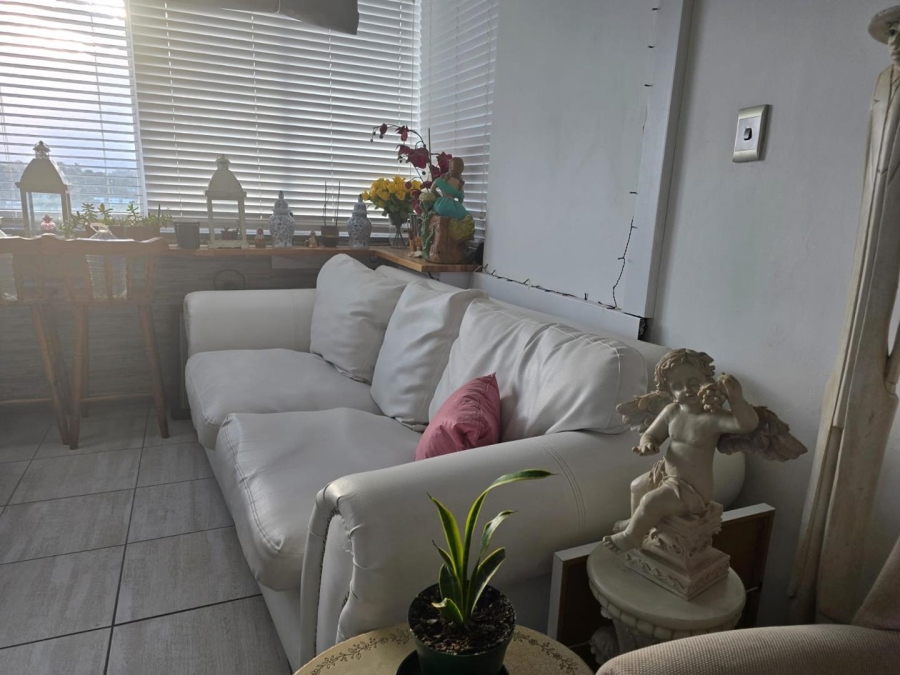 To Let 2 Bedroom Property for Rent in Northdene KwaZulu-Natal