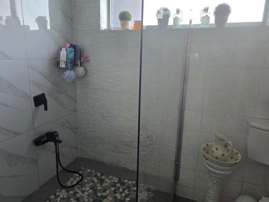 To Let 2 Bedroom Property for Rent in Northdene KwaZulu-Natal