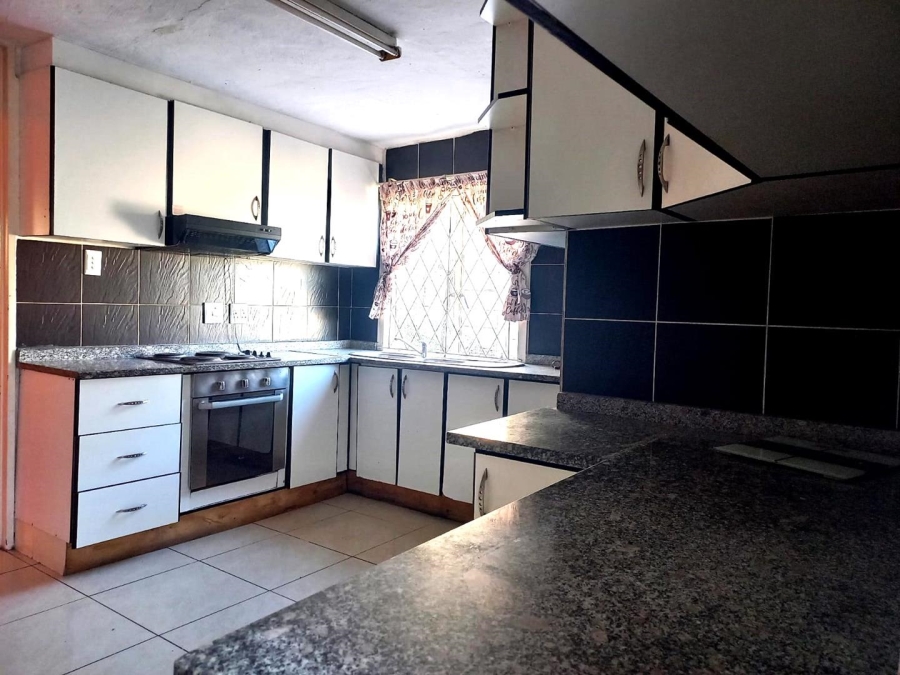 3 Bedroom Property for Sale in Newlands East KwaZulu-Natal