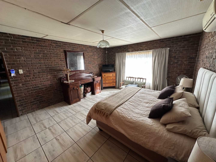 4 Bedroom Property for Sale in Glencoe KwaZulu-Natal