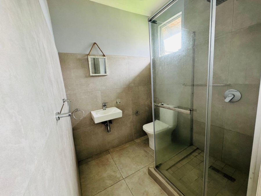 To Let 1 Bedroom Property for Rent in Gillitts KwaZulu-Natal