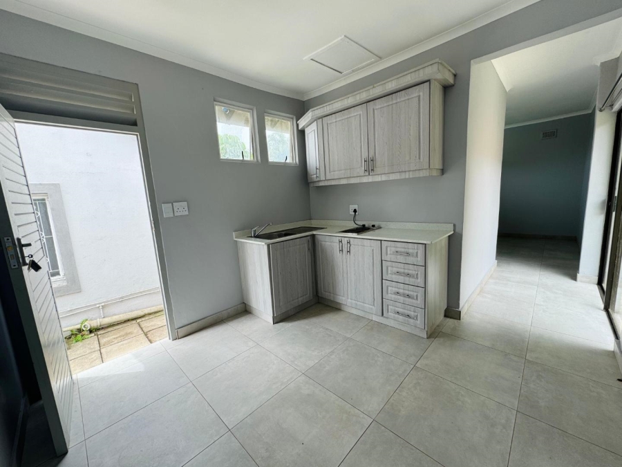 To Let 1 Bedroom Property for Rent in Gillitts KwaZulu-Natal