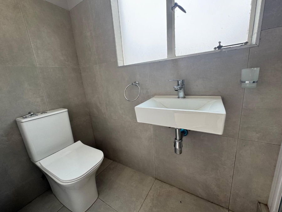 To Let 2 Bedroom Property for Rent in Gillitts KwaZulu-Natal