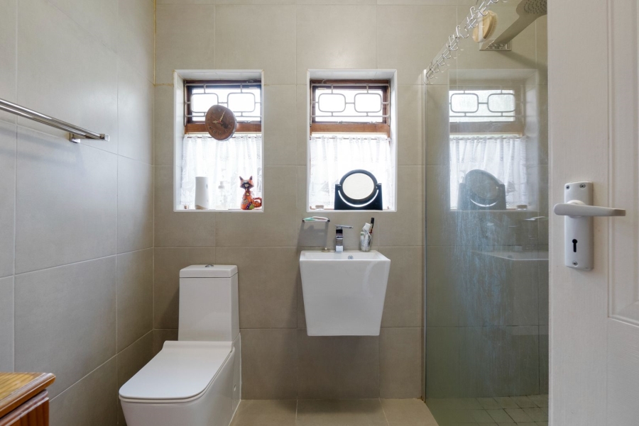 4 Bedroom Property for Sale in Amanzimtoti KwaZulu-Natal