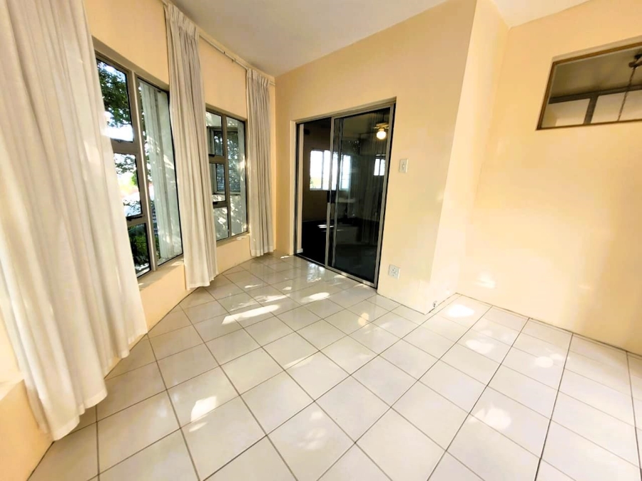 To Let 2 Bedroom Property for Rent in Glenwood KwaZulu-Natal