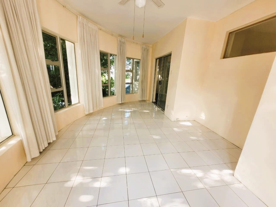 To Let 2 Bedroom Property for Rent in Glenwood KwaZulu-Natal