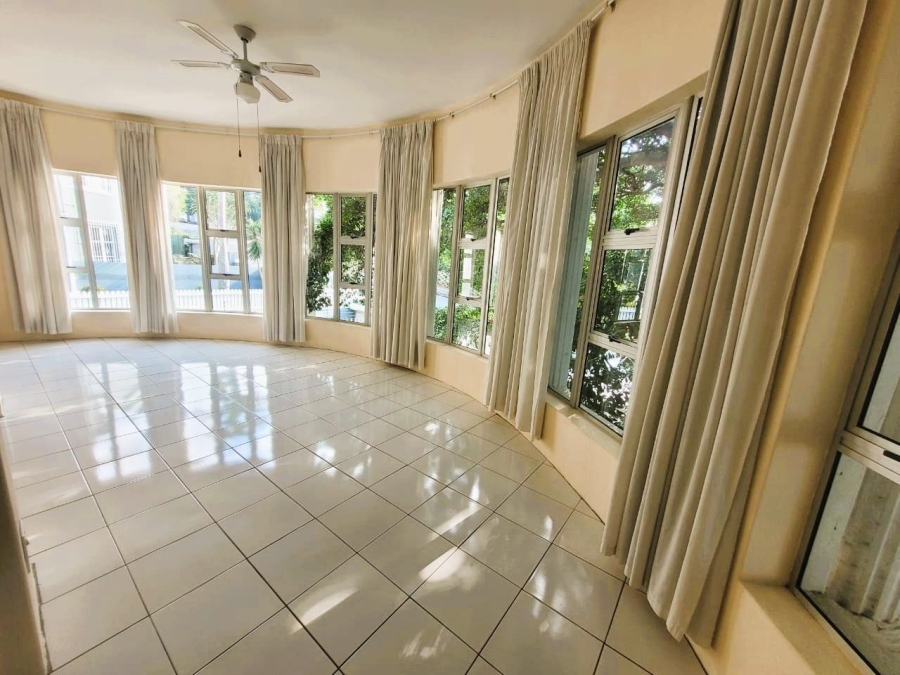To Let 2 Bedroom Property for Rent in Glenwood KwaZulu-Natal