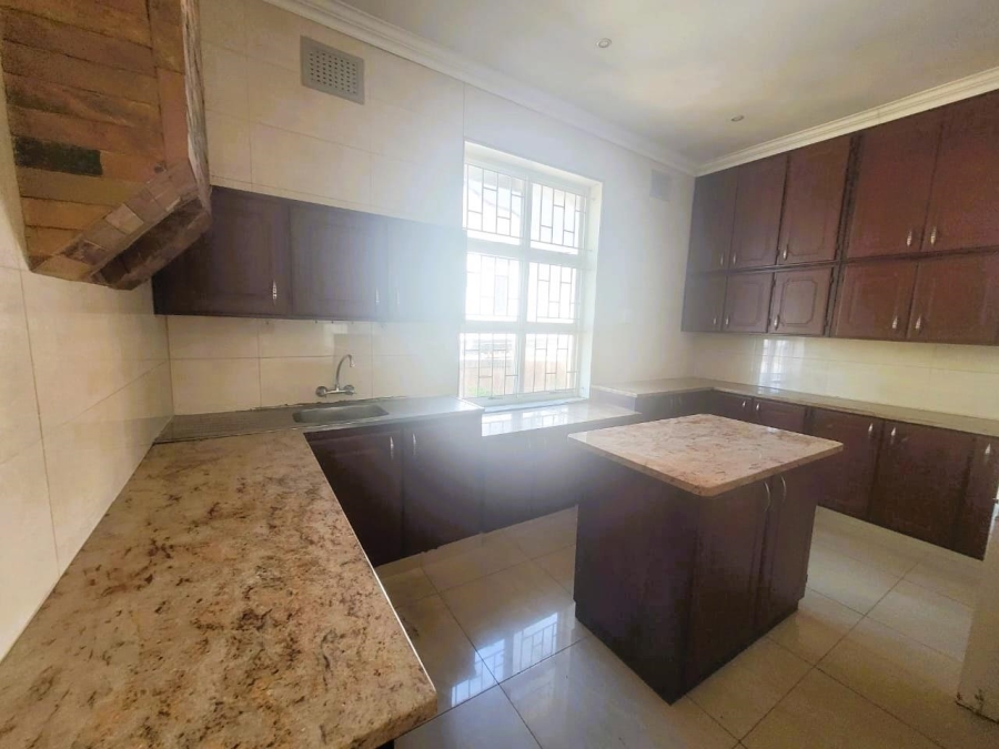 4 Bedroom Property for Sale in Durban North KwaZulu-Natal