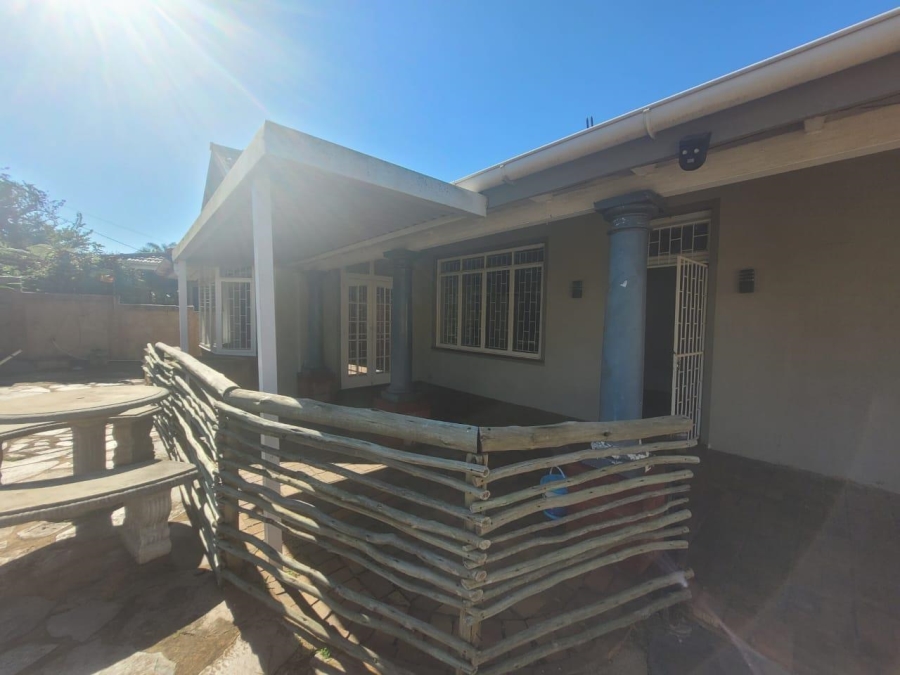 4 Bedroom Property for Sale in Durban North KwaZulu-Natal