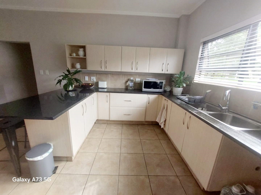 To Let 3 Bedroom Property for Rent in Palm Lakes Estate KwaZulu-Natal