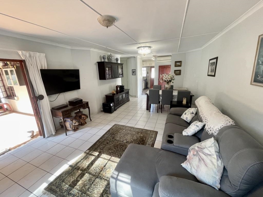 3 Bedroom Property for Sale in Sunningdale KwaZulu-Natal