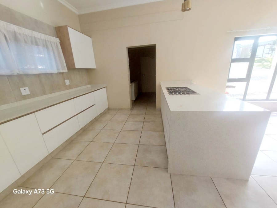 To Let 4 Bedroom Property for Rent in Palm Lakes Estate KwaZulu-Natal
