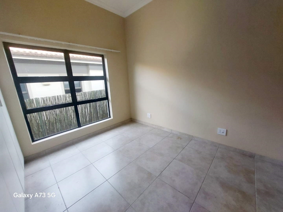 To Let 4 Bedroom Property for Rent in Palm Lakes Estate KwaZulu-Natal