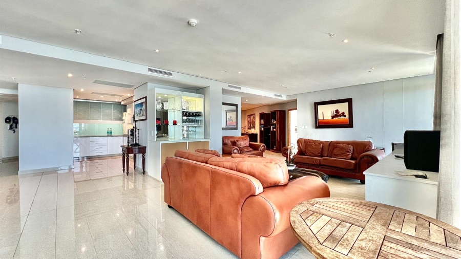 To Let 4 Bedroom Property for Rent in Umhlanga KwaZulu-Natal