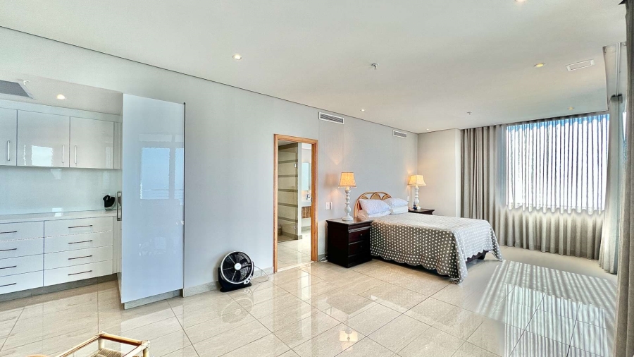 To Let 4 Bedroom Property for Rent in Umhlanga KwaZulu-Natal