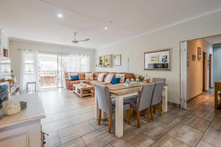 4 Bedroom Property for Sale in Amanzimtoti KwaZulu-Natal