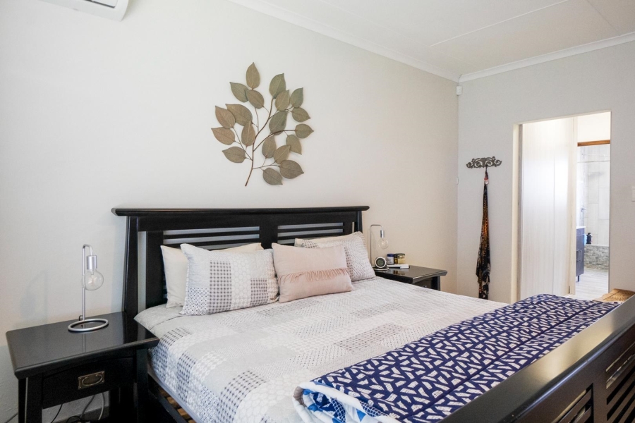 4 Bedroom Property for Sale in Amanzimtoti KwaZulu-Natal