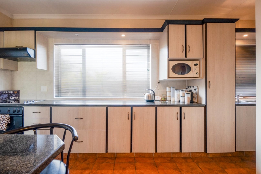 4 Bedroom Property for Sale in Amanzimtoti KwaZulu-Natal