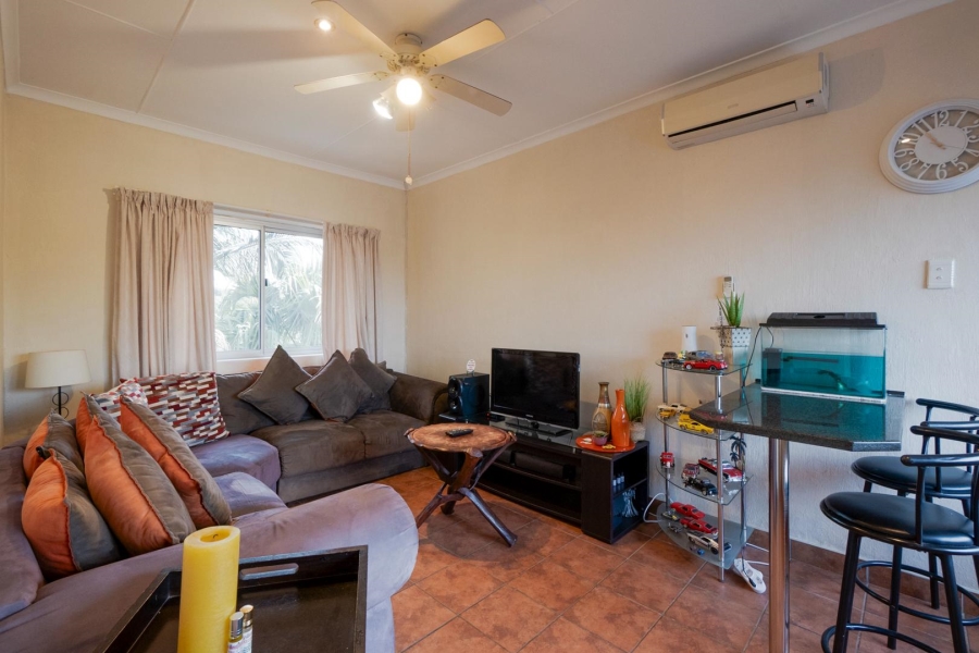 4 Bedroom Property for Sale in Amanzimtoti KwaZulu-Natal