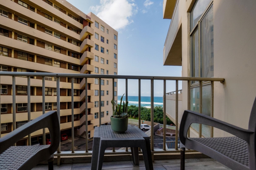 2 Bedroom Property for Sale in Amanzimtoti KwaZulu-Natal