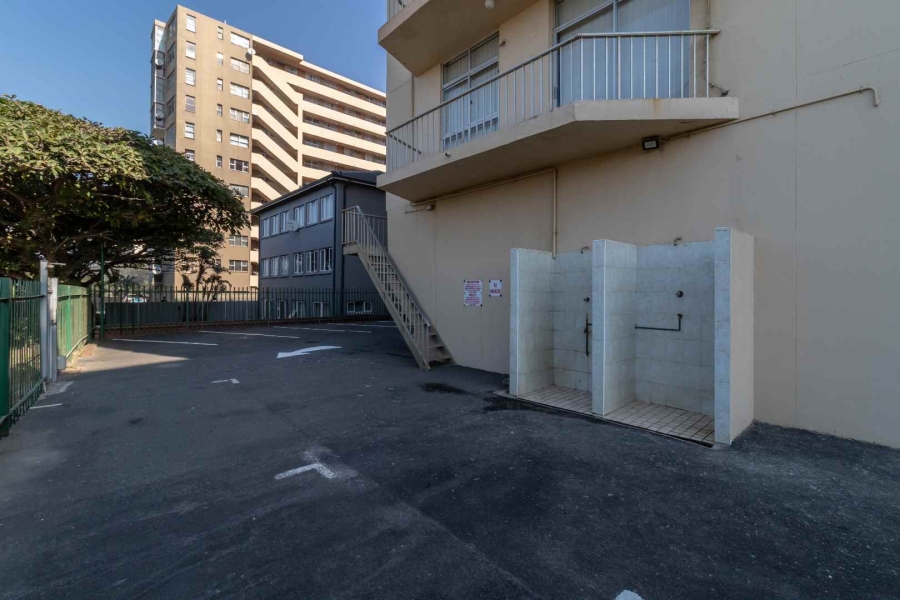2 Bedroom Property for Sale in Amanzimtoti KwaZulu-Natal