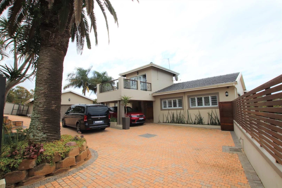 To Let 4 Bedroom Property for Rent in La Lucia KwaZulu-Natal