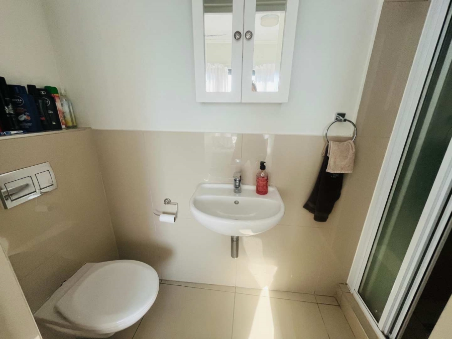 To Let 1 Bedroom Property for Rent in Umhlanga Ridge KwaZulu-Natal
