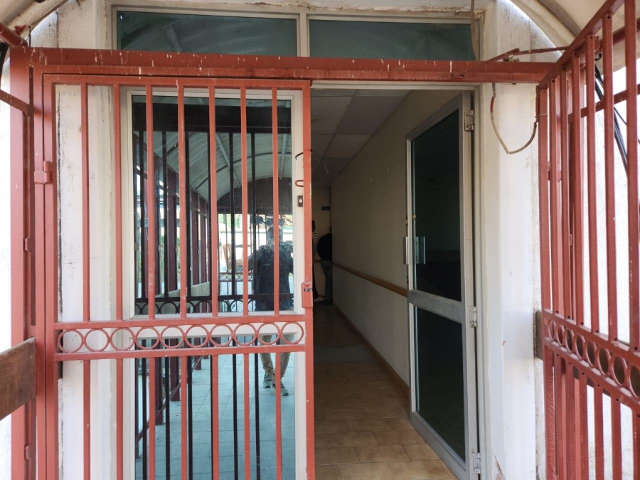 To Let commercial Property for Rent in Queensburgh KwaZulu-Natal