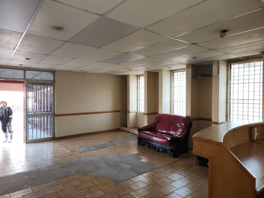 To Let commercial Property for Rent in Queensburgh KwaZulu-Natal