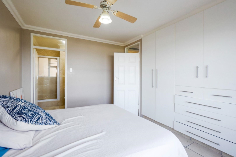 2 Bedroom Property for Sale in Amanzimtoti KwaZulu-Natal